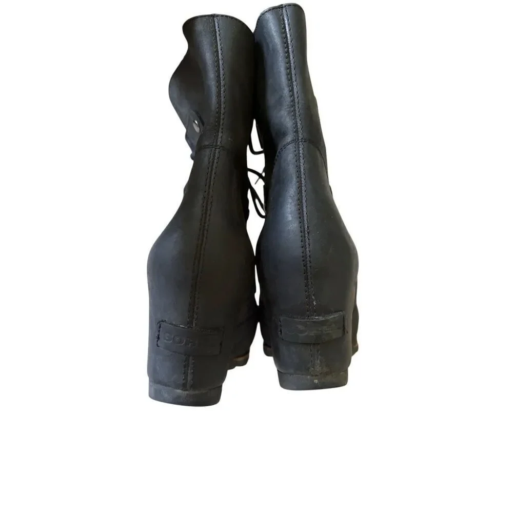 Sorel Joan Of Arctic Leather Lace Up Boots size 9:5 Black